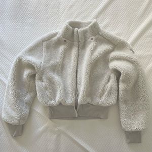 ALO Yoga white soft sherpa